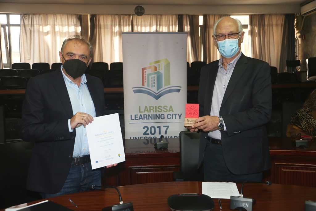 211118 vraveio polit