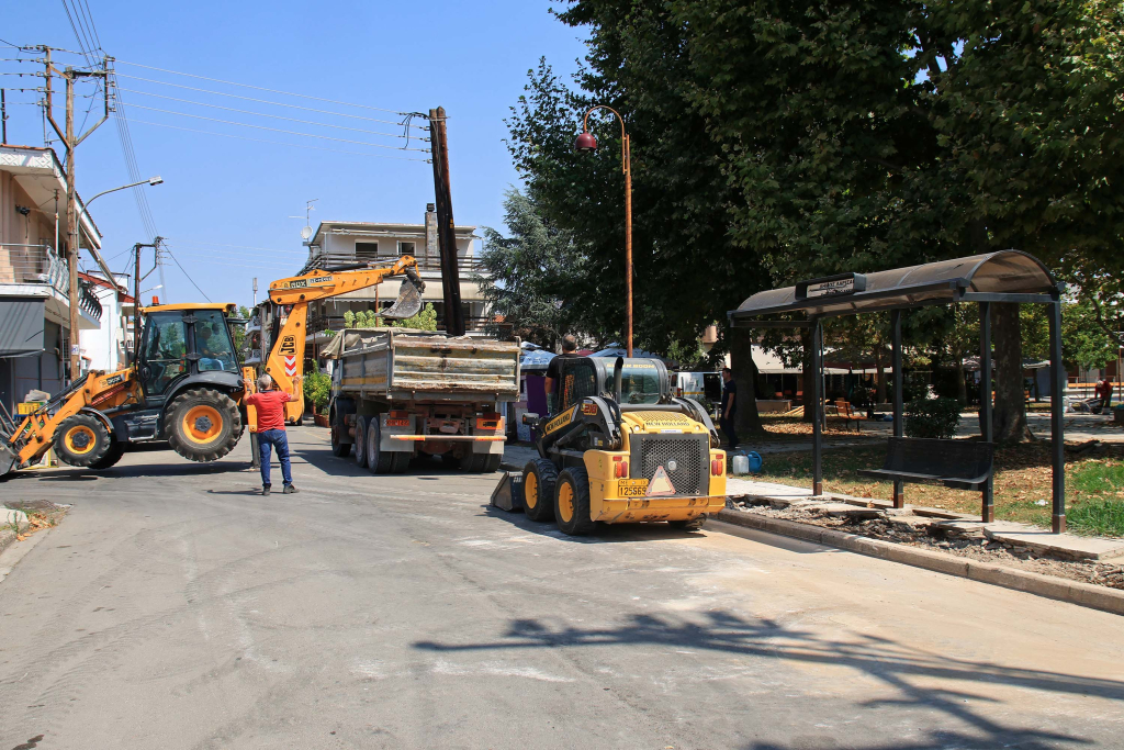 230719 charavgi sqr1