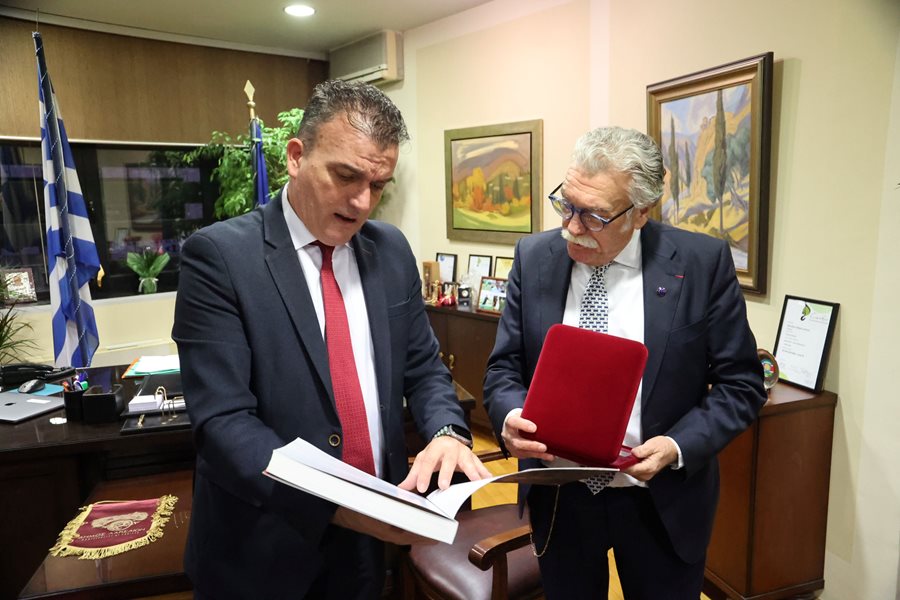 240126 mamakos saltiel