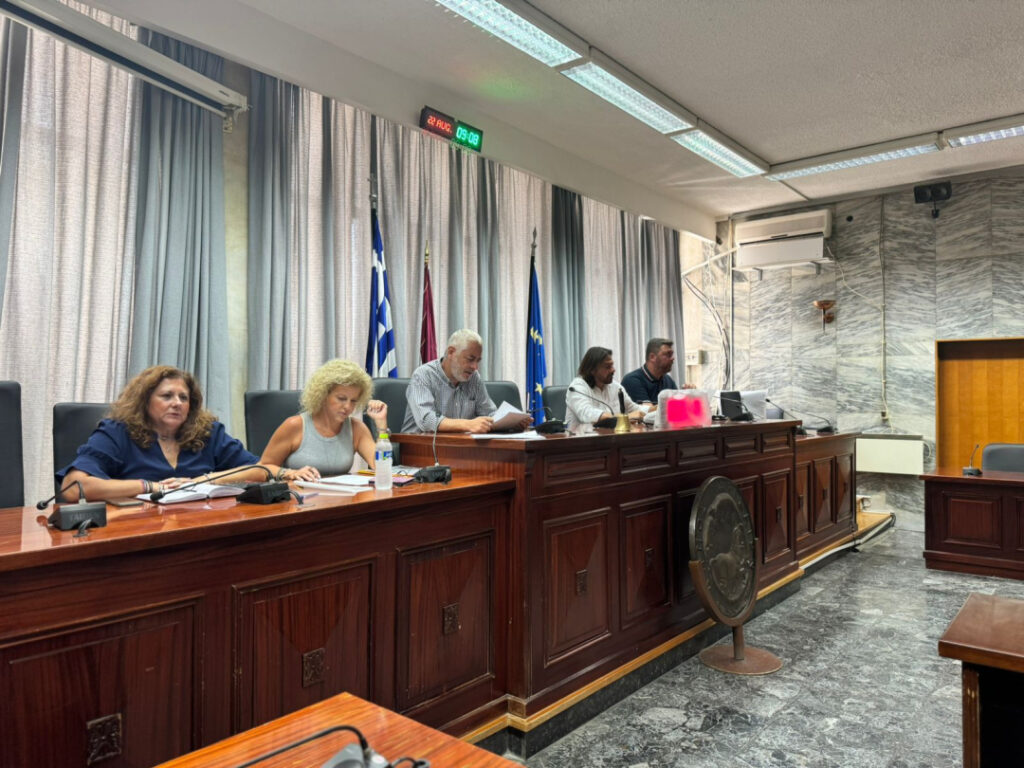 240823 Dimoprasia Louna Park F1 panel