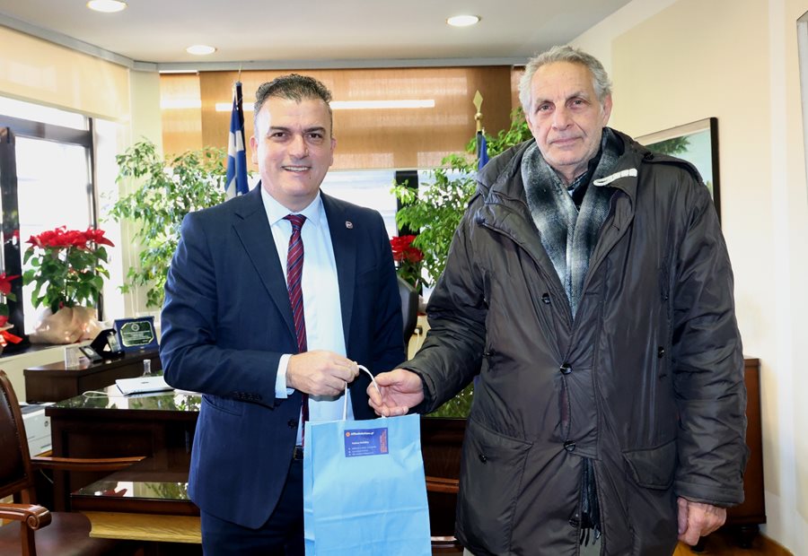 250103 protoxroniatiko flouri