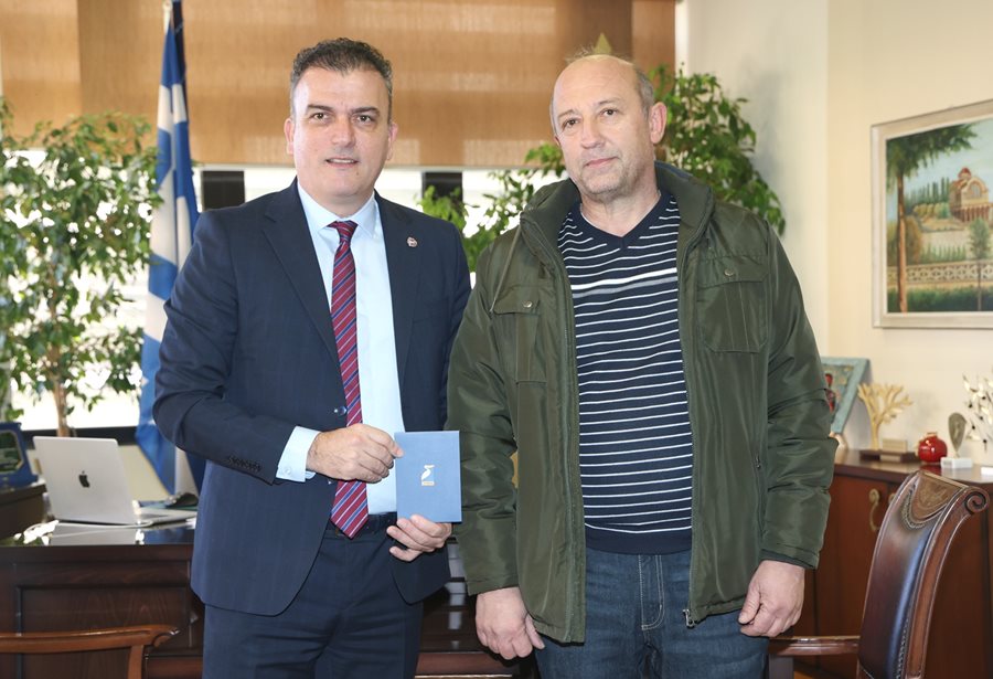 250103 protoxroniatiko flouri