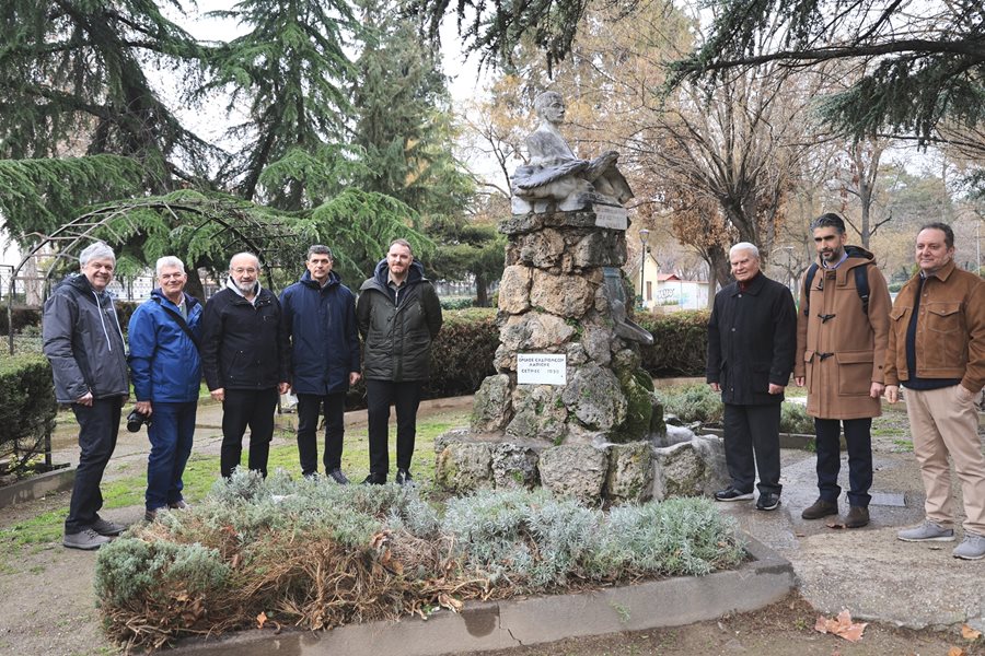 250122 krystallis protomi