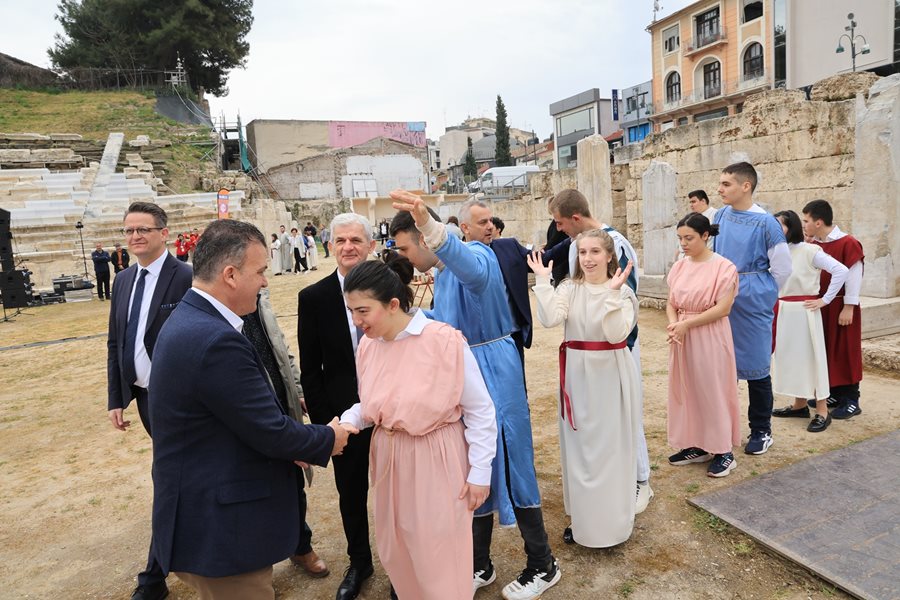 250327 1o mathitiko festival theatrou