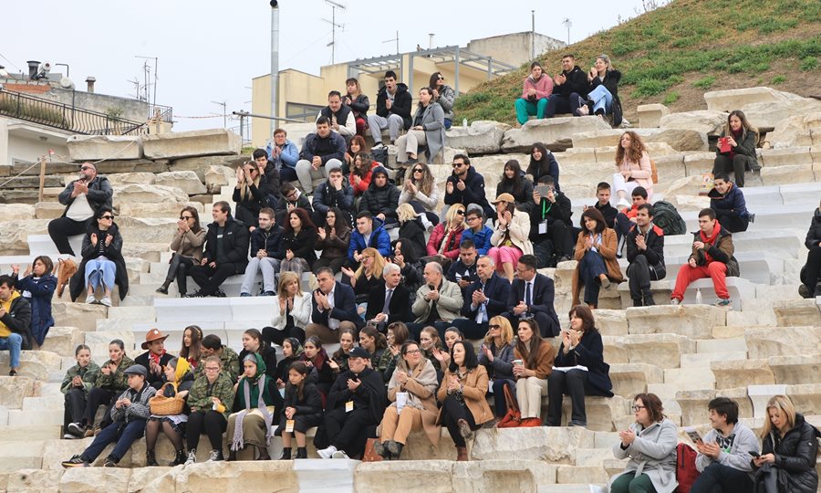 250327 1o mathitiko festival theatrou