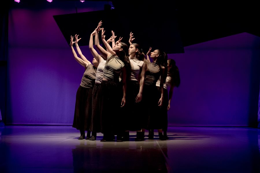 250404 parastasi triptycho