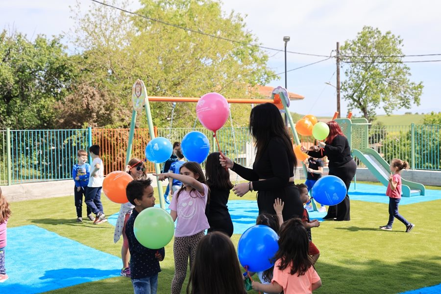 250422 egkainia paidikes xares