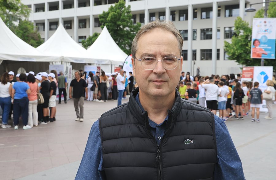 250523 mazi mia agkalia