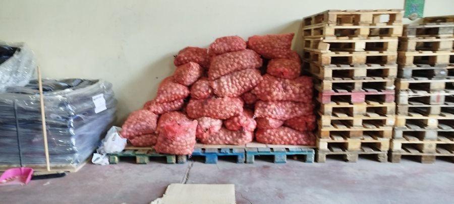 Προσφορά τροφίμων από την Τράπεζα Τροφίμων Θεσσαλίας