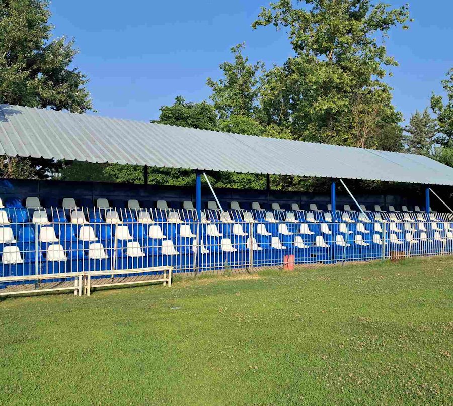 Εγκατάσταση γηπέδου ποδοσφαίρου μετά τις εργασίες