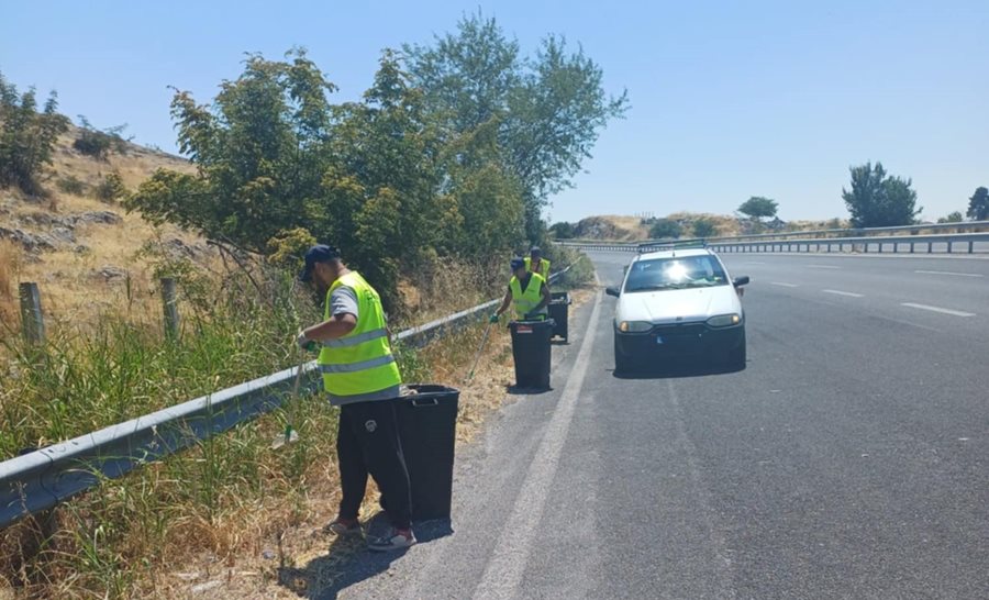 Εργασίες καθαρισμού οδικών δικτύων
