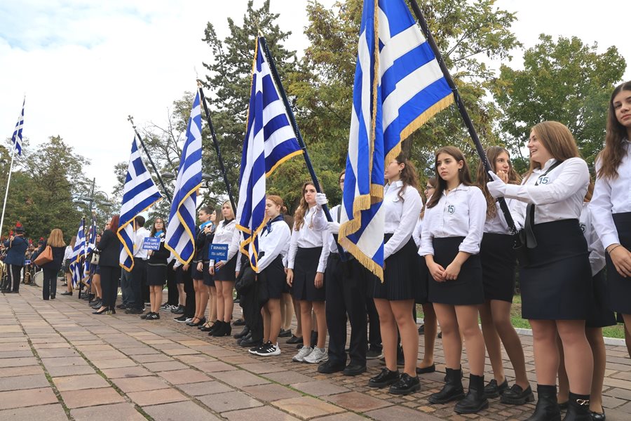 Στιγμιότυπο από τις εκδηλώσεις για την επέτειο απελευθέρωσης της Λάρισας από τη γερμανική κατοχή