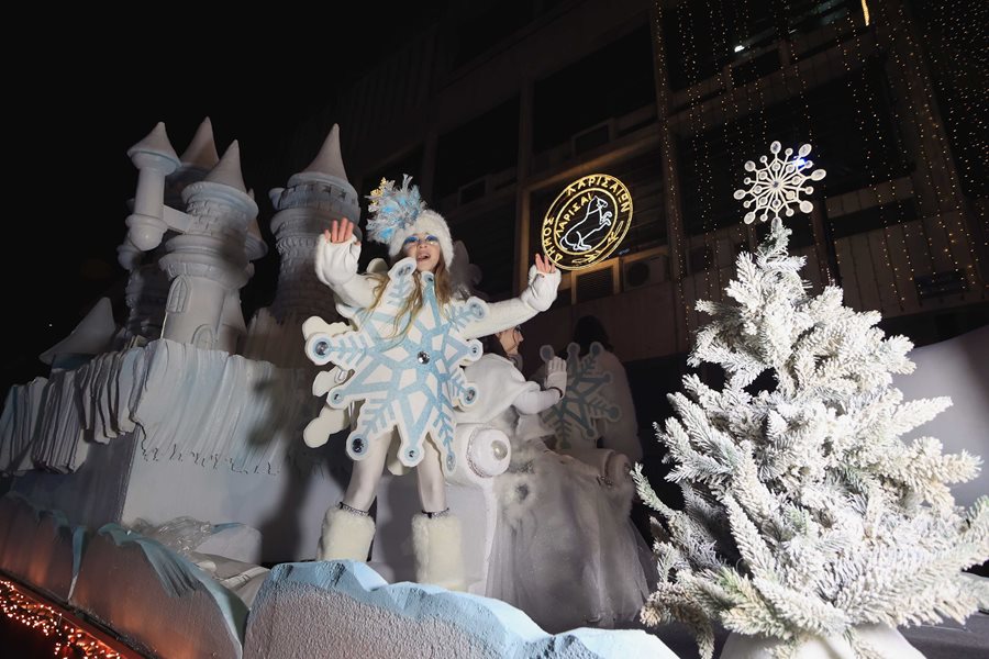 Στιγμιότυπο από την εορταστική παρέλαση του 2024
