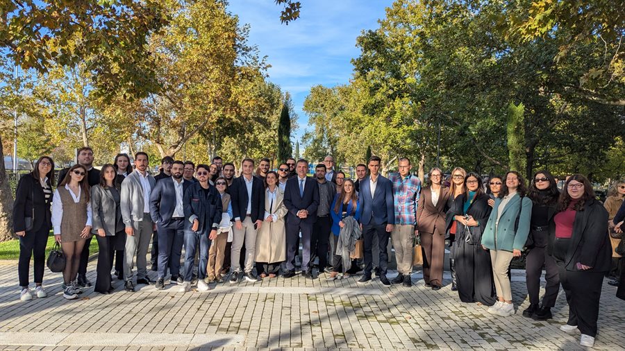 Στιγμιότυπο από τα εγκαίνια του Ιπποκράτειου Βοτανικού Κήπου