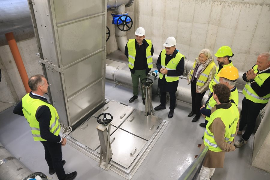 Στιγμιότυπο από την επίσκεψη στο Κεντρικό Αντλιοστάσιο λυμάτων