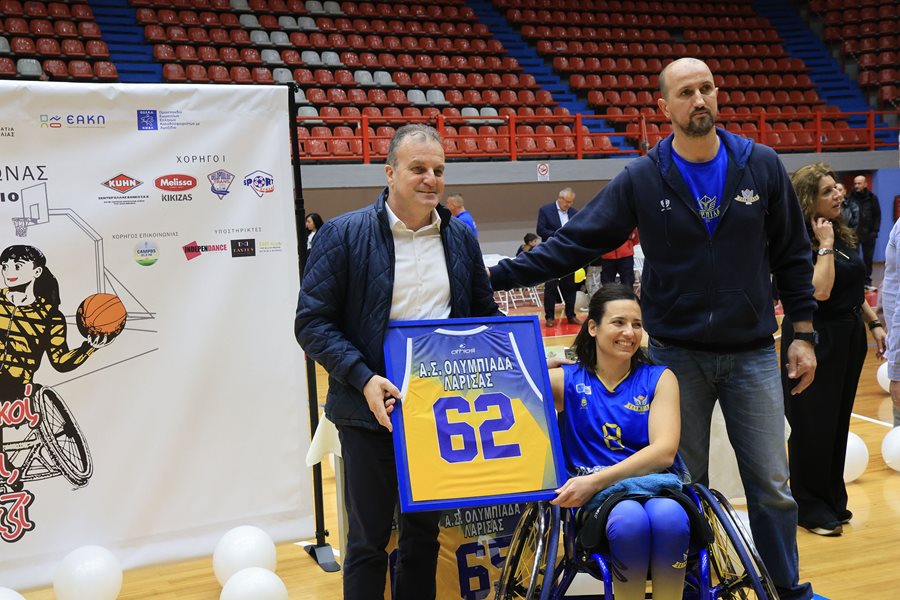 Στιγμιότυπο από τον Φιλανθρωπικό Αγώνα Μπάσκετ με Αμαξίδιο