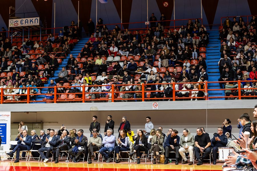 Στιγμιότυπο από τον Φιλανθρωπικό Αγώνα Μπάσκετ με Αμαξίδιο