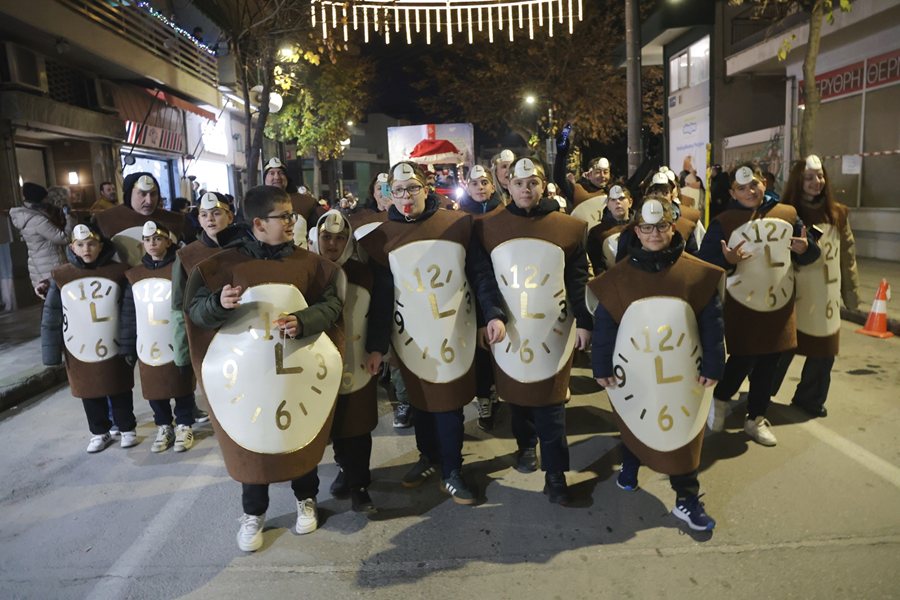 251231 xmas parade 2025 stigmes 1