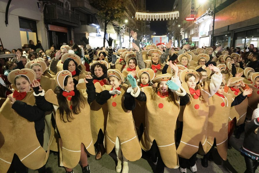 251231 xmas parade 2025 stigmes 1