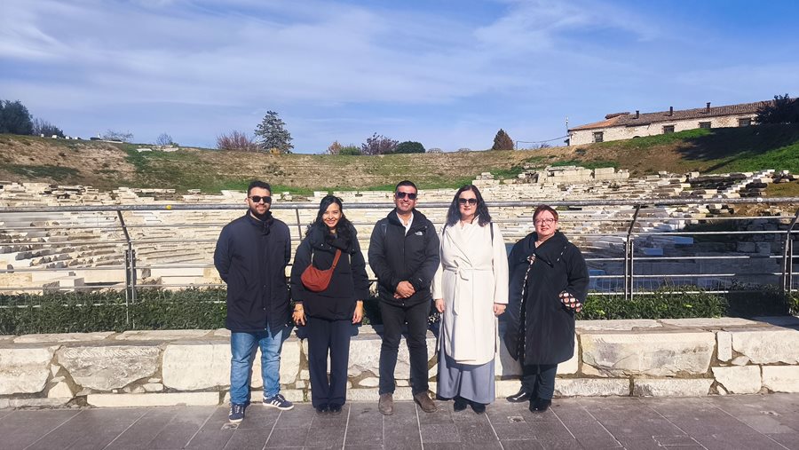 Στιγμιότυπο από την συνάντηση των εκπροσώπων των Δήμων Λαρισαίων και Σμύρνης